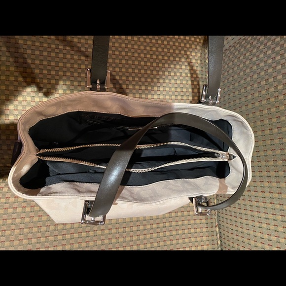 Donna Karan Tote - Picture 3 of 8